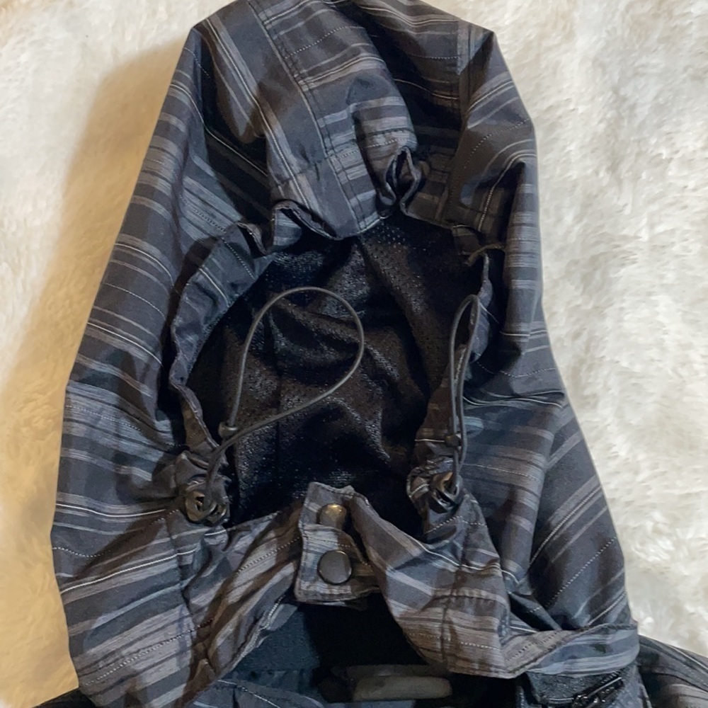 ASICS hooded jacket‎ - Picture 8 of 10
